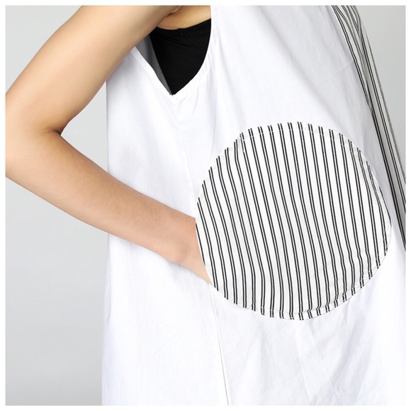 Black White 3D Stripe Pocket Oversize Tunic Top - Picture 7 of 8